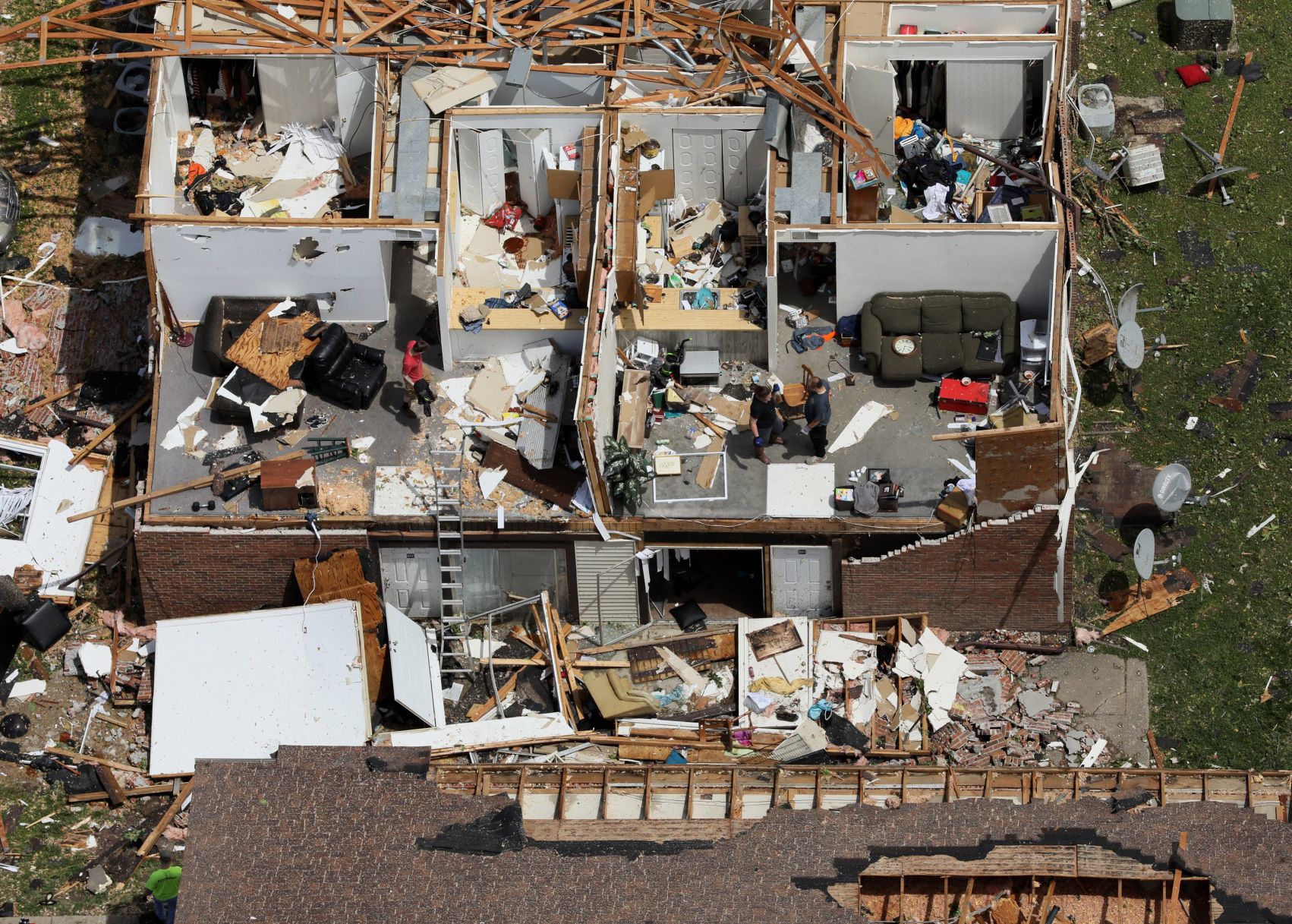 Tornado Damage in Jefferson City